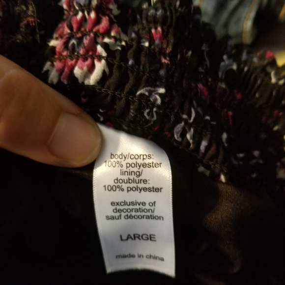 Maurices black floral shorts.  Size L - Picture 5 of 7